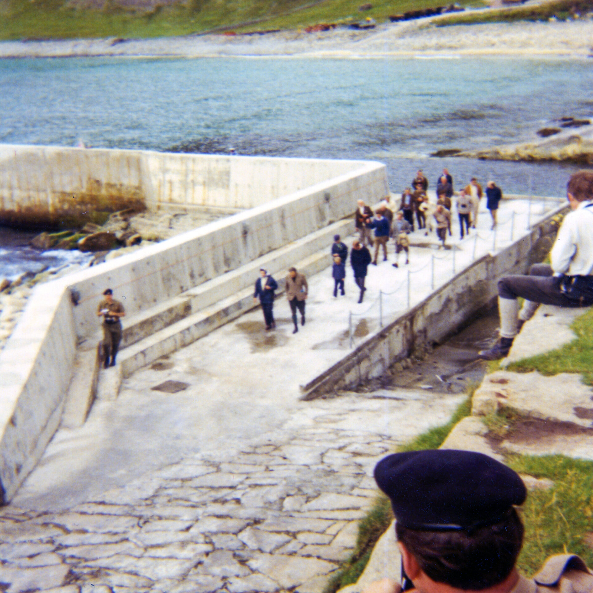 The Royal Family coming ashore.